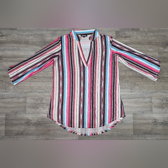 Cowgirl Hardware 3/4 Sleeve Top-Size Medium - Picture 1 of 3